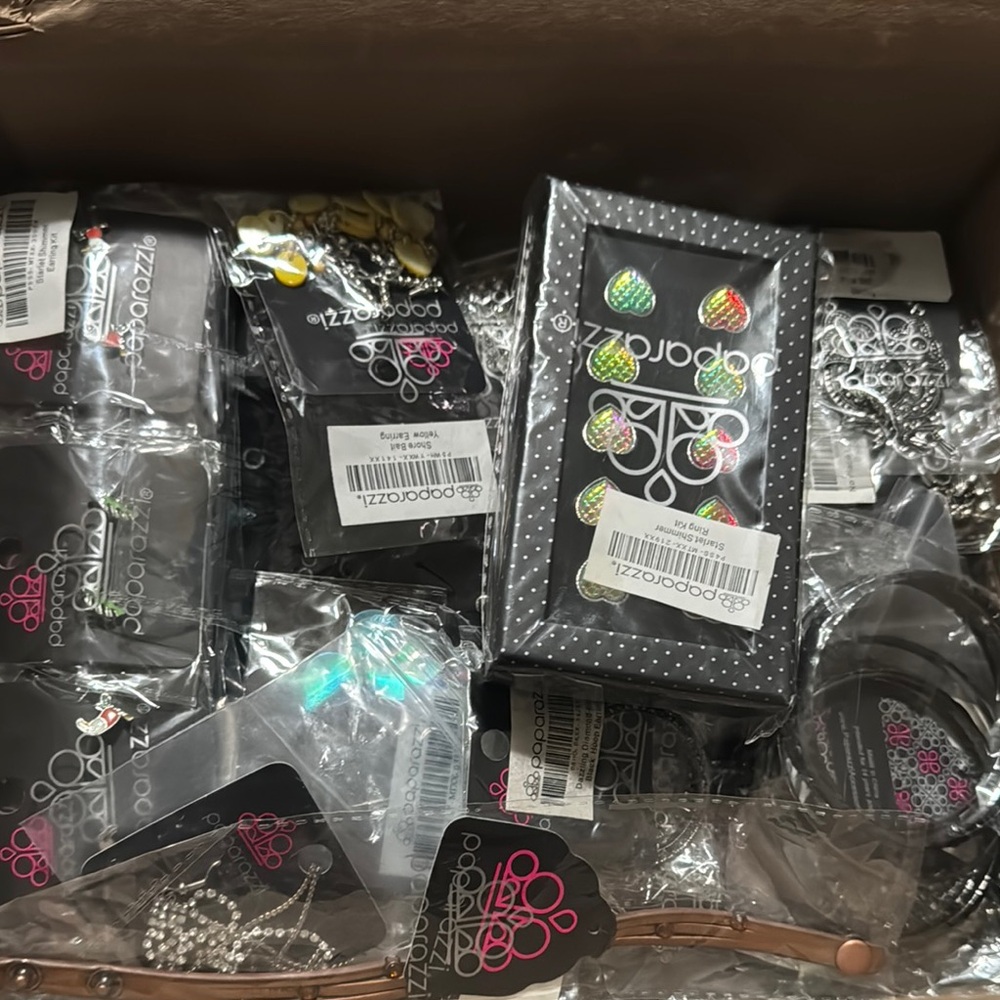 100 Piece Paparazzi Lot